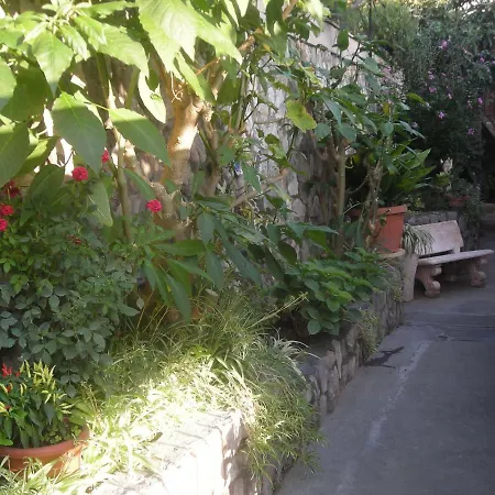 Couette-café L'arcobaleno 4*