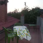 Oda ve Kahvaltı L'arcobaleno